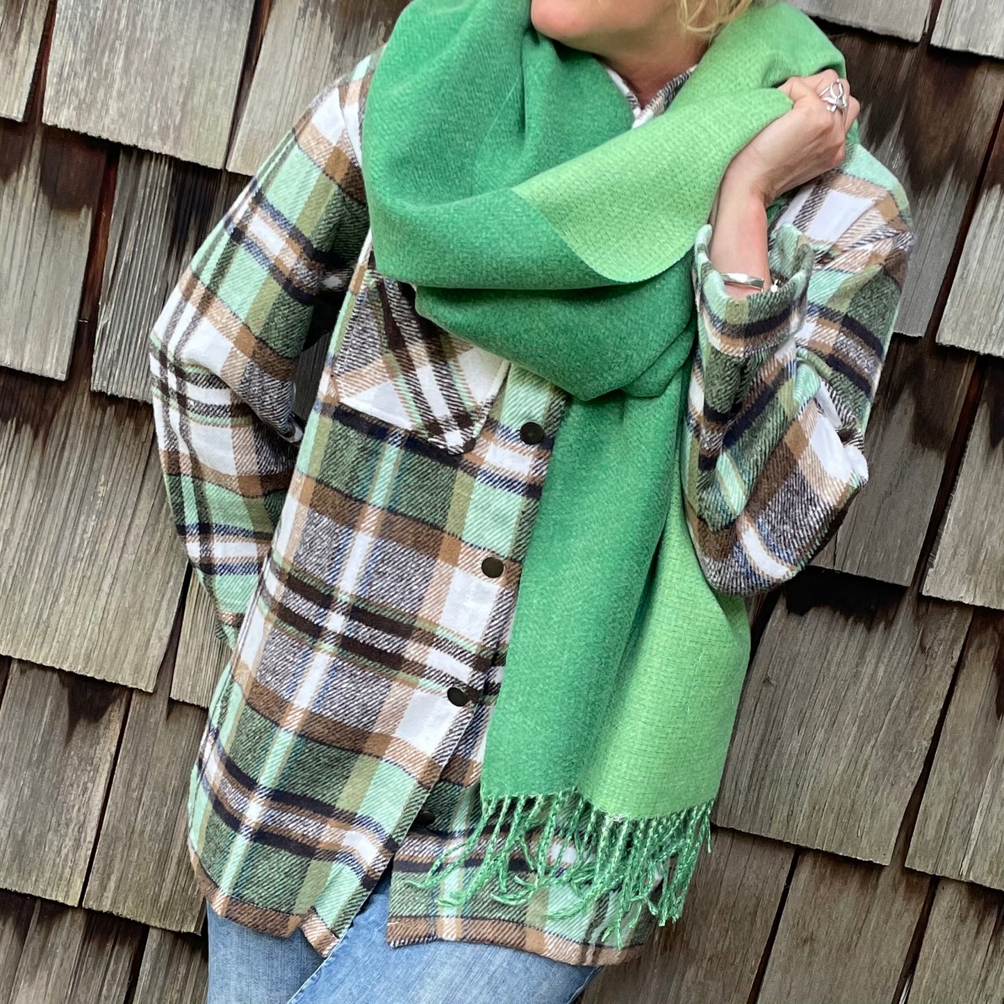 Chloe Cashmere Blanket Scarf. Green