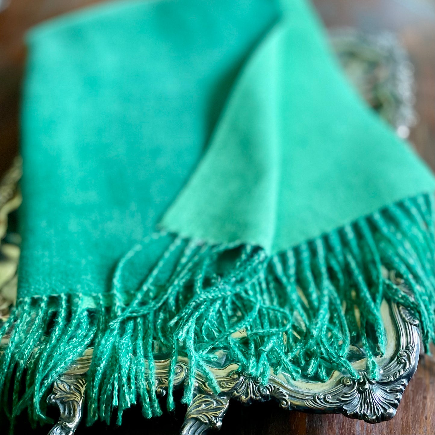 Chloe Cashmere Blanket Scarf. Green