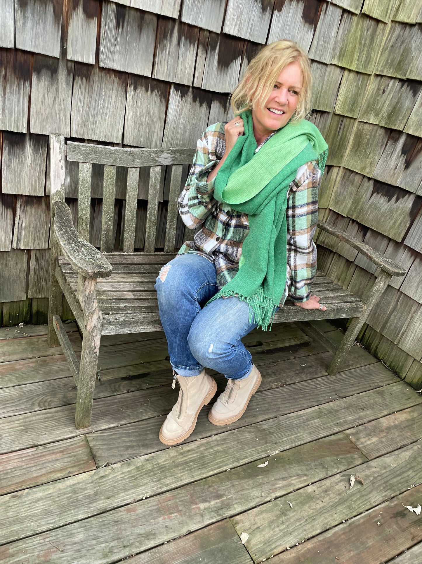 Chloe Cashmere Blanket Scarf. Green