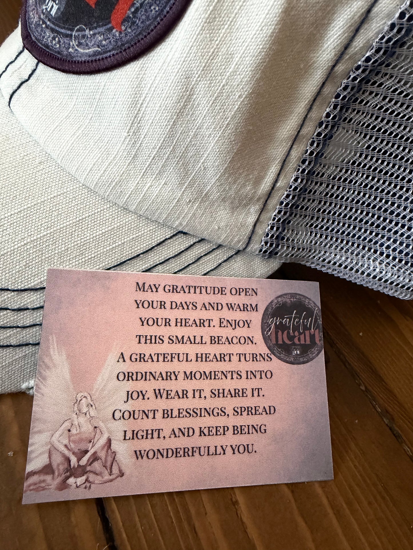Grateful Heart Gift Box – Trucker Hat, Heart Necklace, Silver Ring & 5×7 Art Print